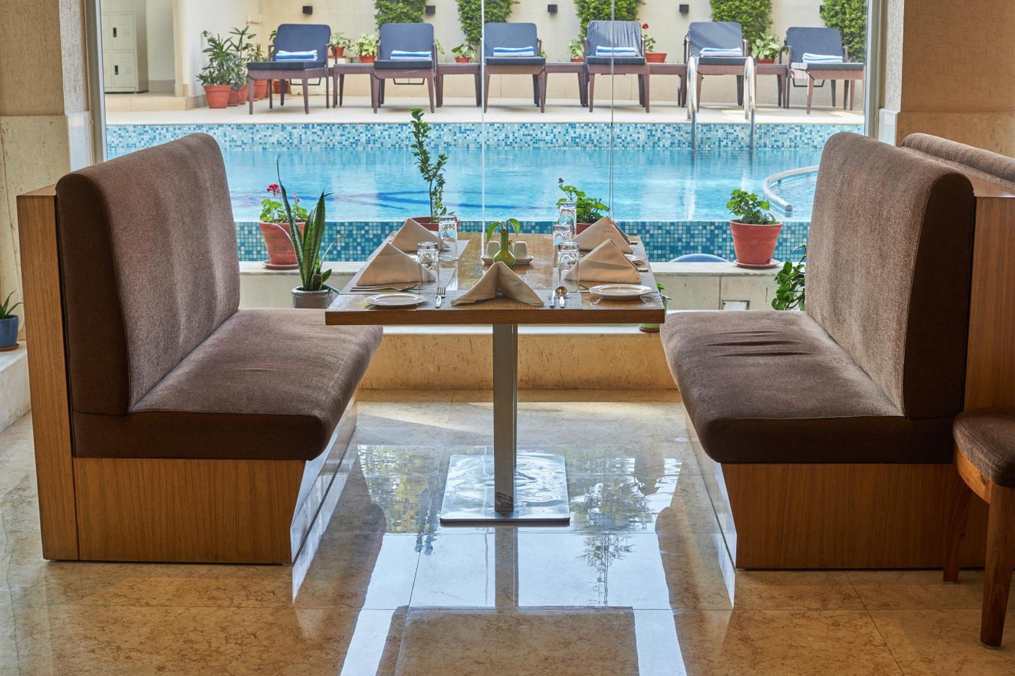 Hotel Crowne Imperial Katmandu Dış mekan fotoğraf