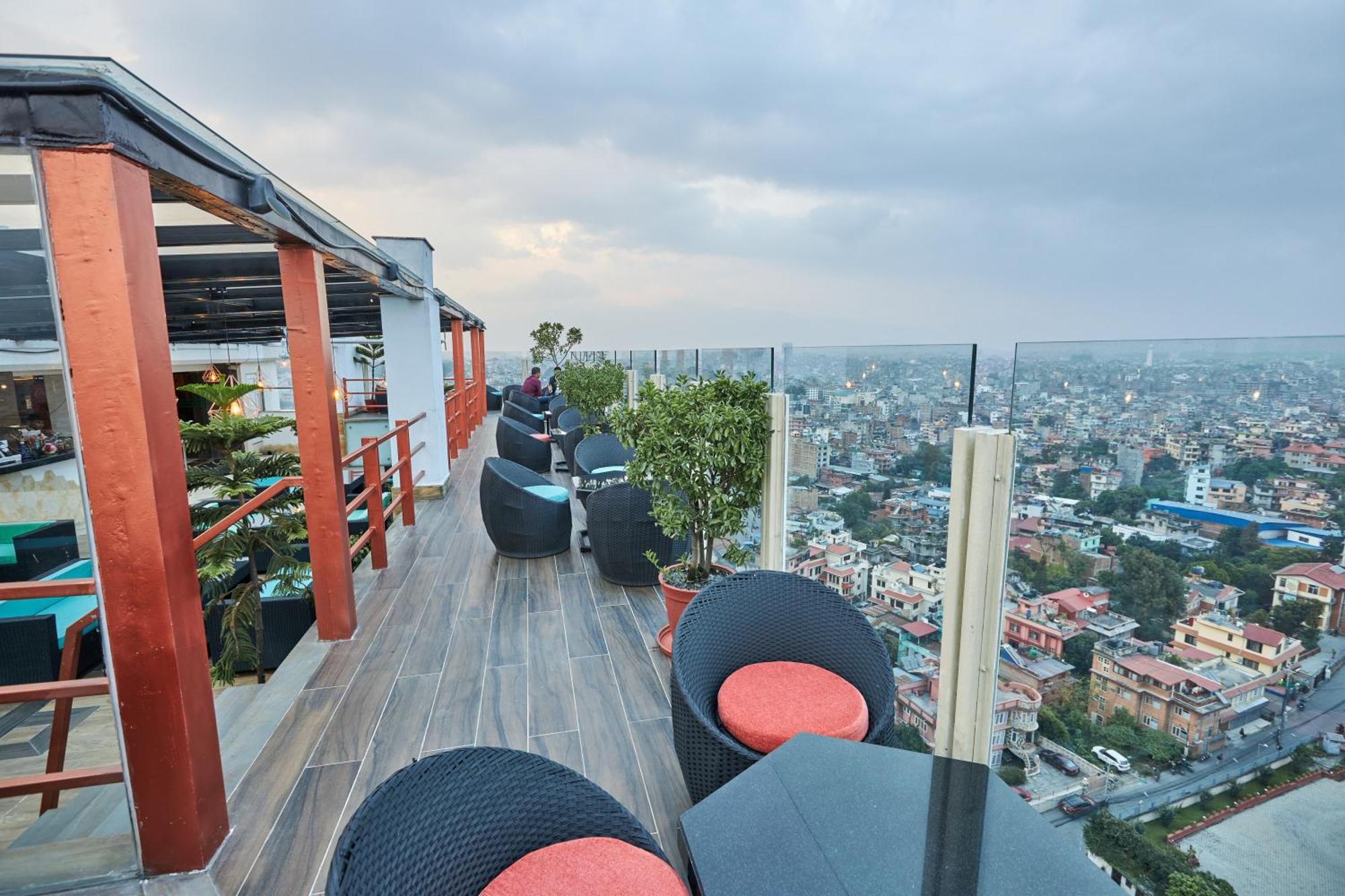 Hotel Crowne Imperial Katmandu Dış mekan fotoğraf