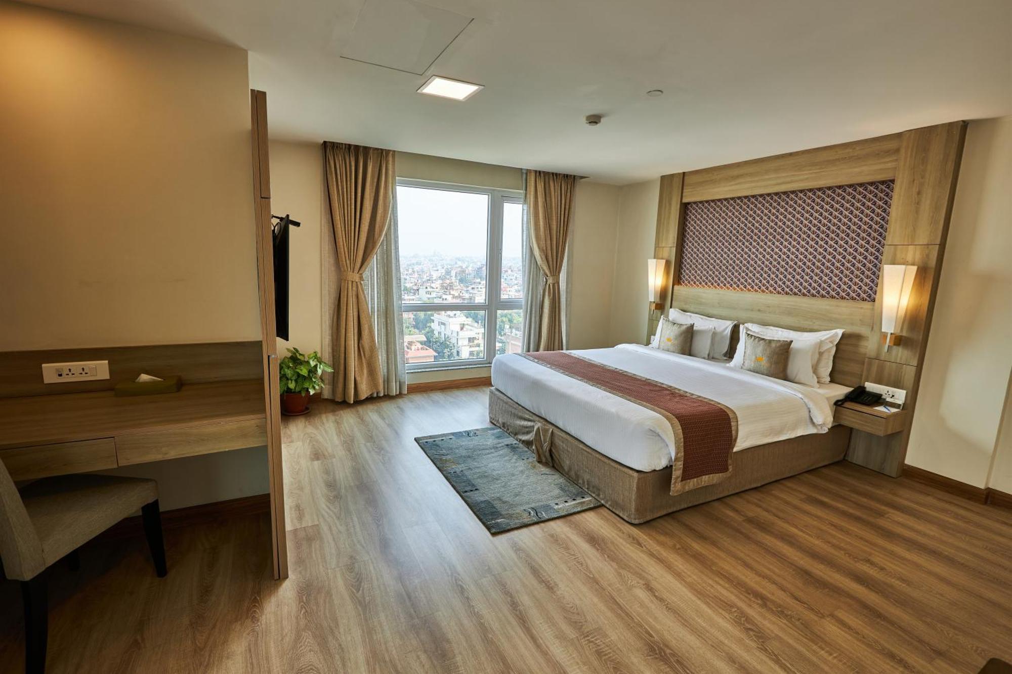 Hotel Crowne Imperial Katmandu Dış mekan fotoğraf