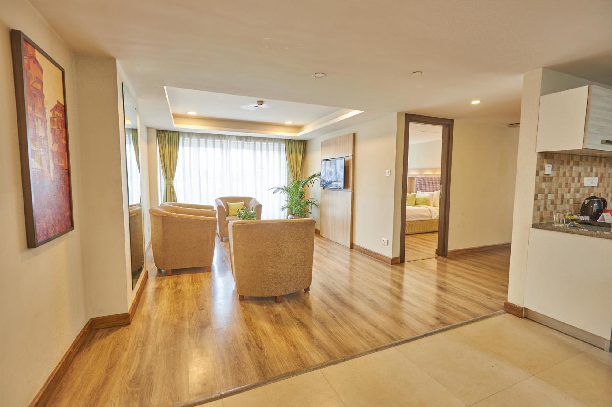 Hotel Crowne Imperial Katmandu Dış mekan fotoğraf