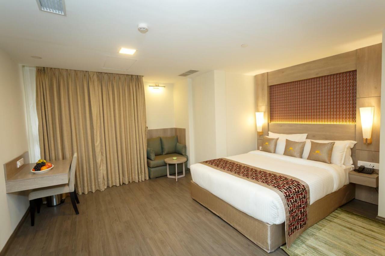 Hotel Crowne Imperial Katmandu Dış mekan fotoğraf