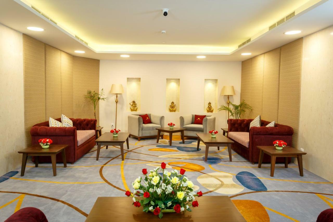 Hotel Crowne Imperial Katmandu Dış mekan fotoğraf