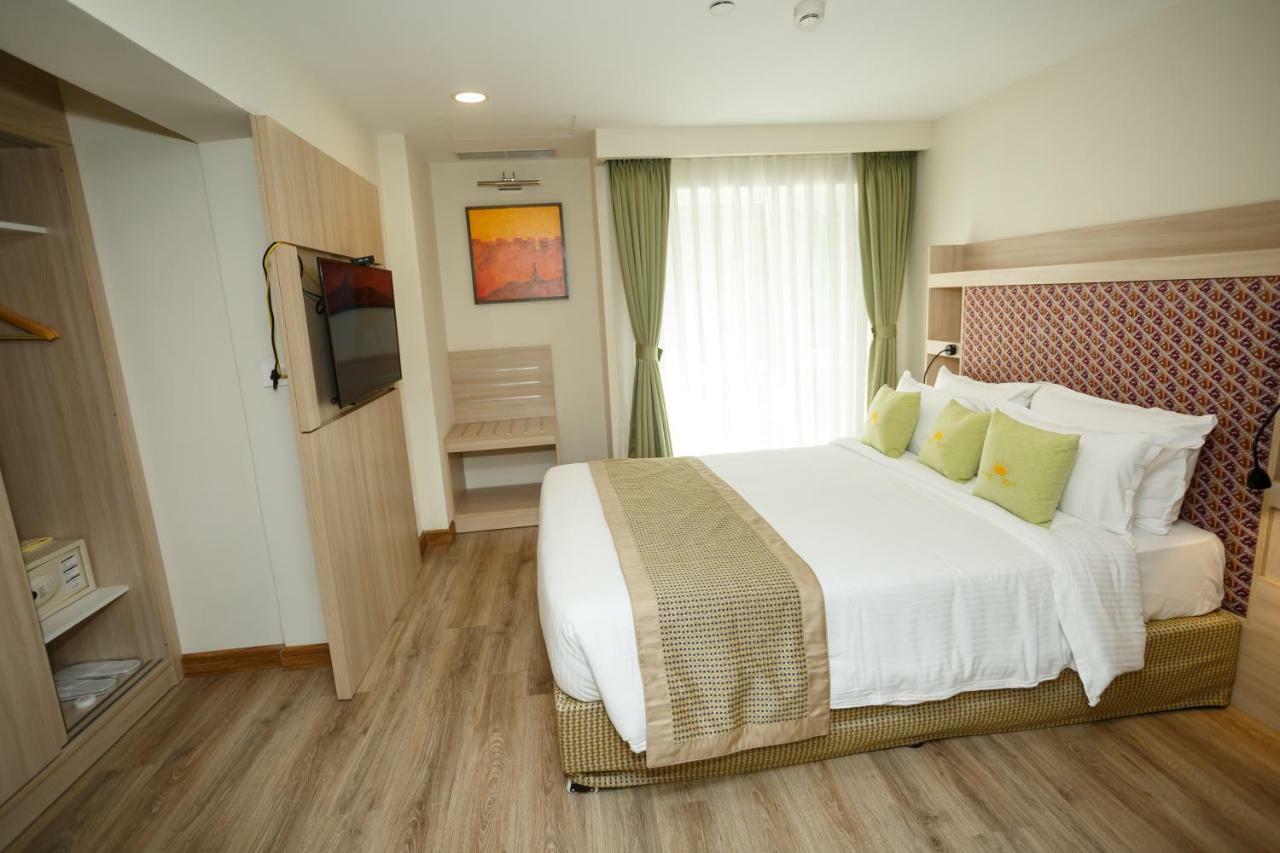 Hotel Crowne Imperial Katmandu Dış mekan fotoğraf