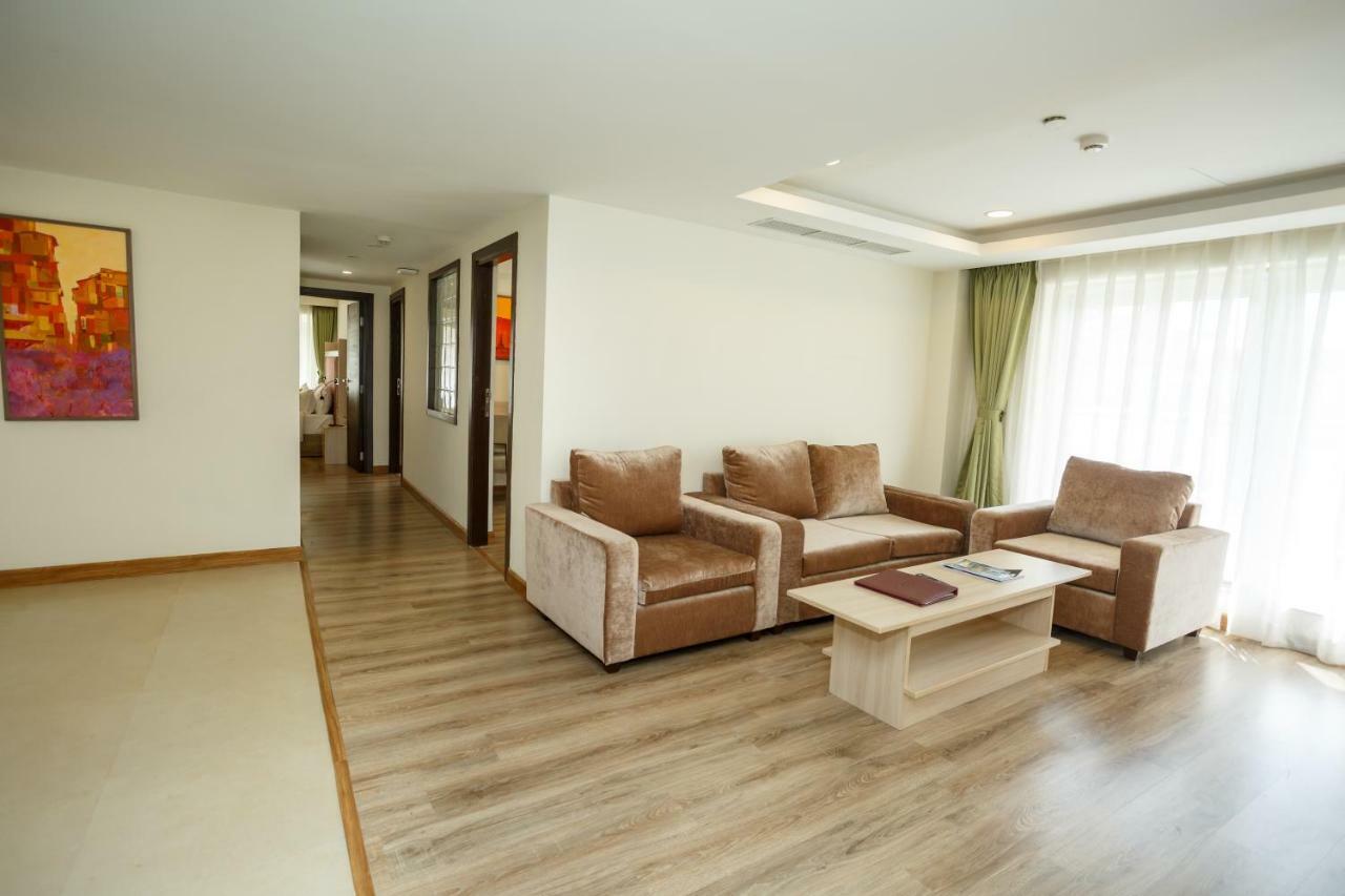 Hotel Crowne Imperial Katmandu Dış mekan fotoğraf