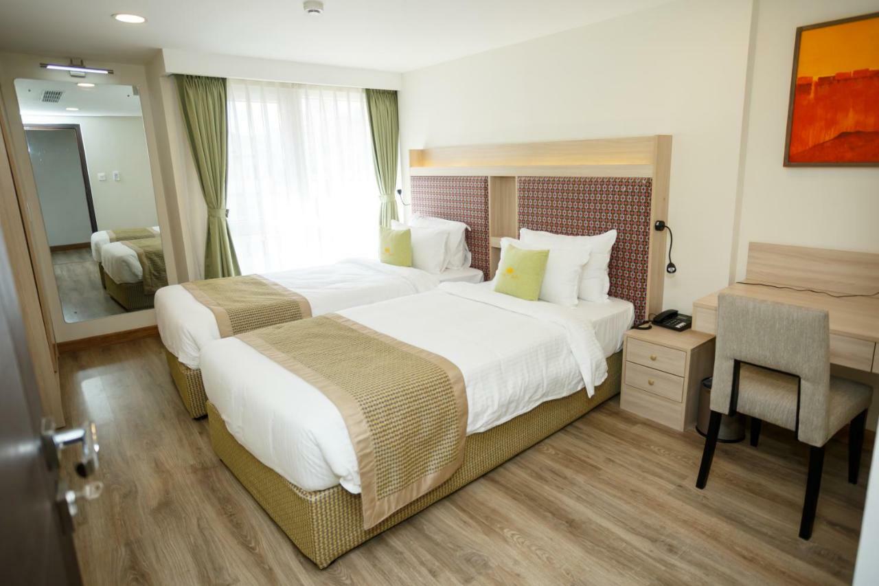 Hotel Crowne Imperial Katmandu Dış mekan fotoğraf